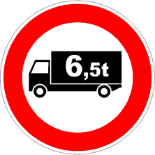 cartello transito vietato agli autocarri che superano 6.5 T